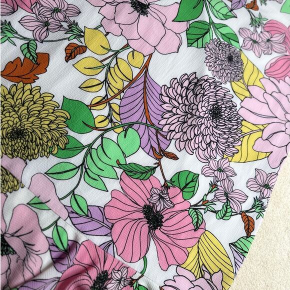 Clover and Sloane: Pastel Floral Dress - Picture 4 of 8